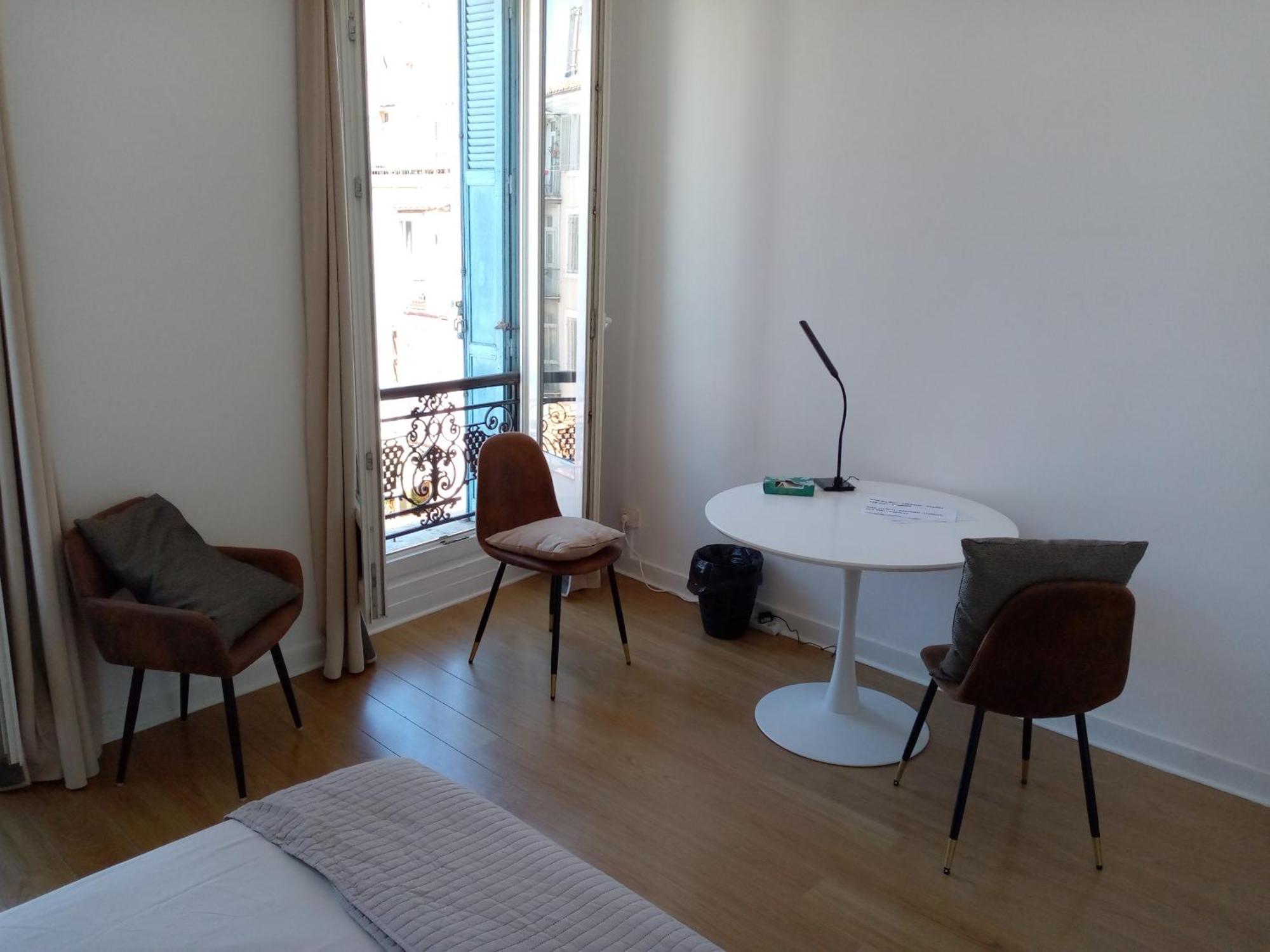 Quartier Le Plus Anime De Marseille "La Plaine Cours Julien "Chambre Avec Salle De Bain Wc Privee Integrees "Dans Appartement Bagian luar foto