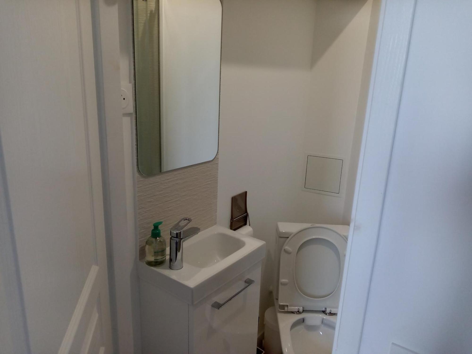 Quartier Le Plus Anime De Marseille "La Plaine Cours Julien "Chambre Avec Salle De Bain Wc Privee Integrees "Dans Appartement Bagian luar foto